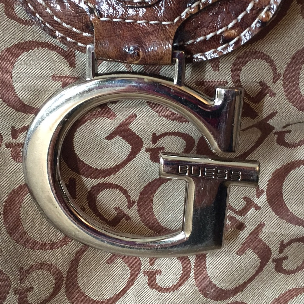 Guess handbag - Picture 2 of 5